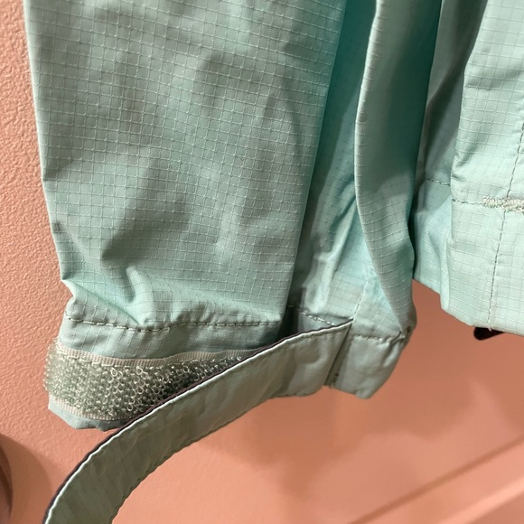 The North Face Rain Jacket sz Small - Picture 7 of 10